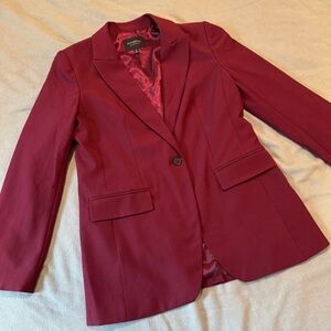 Banana Republic Sculpted Stretch Blazer in burgundy